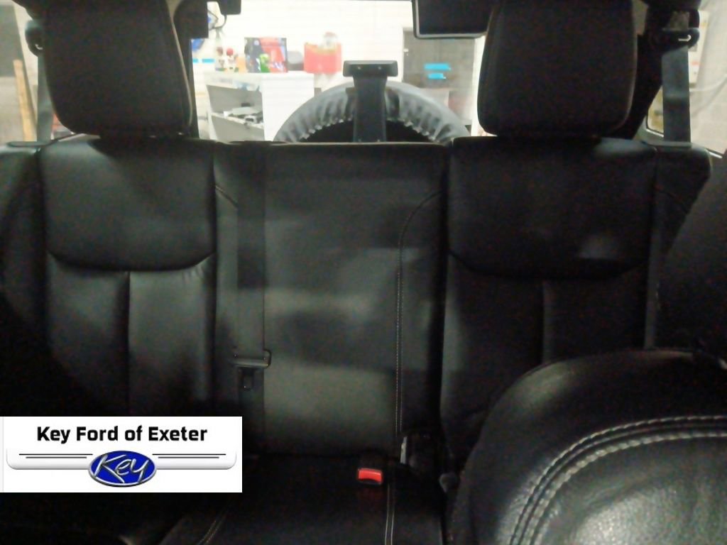 Used 2017 Jeep Wrangler Unlimited Sahara w/ Dual Top Group image 23