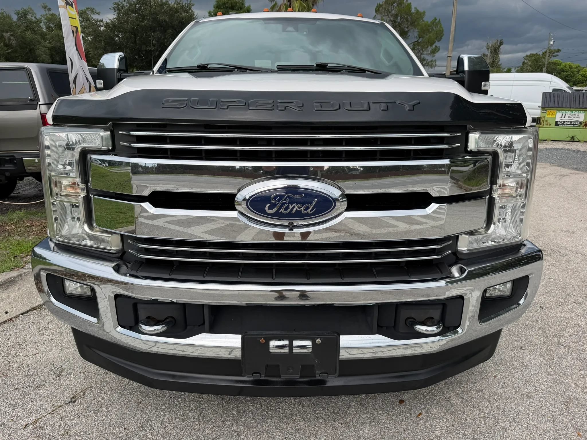 Used 2017 Ford F350 Lariat w/ Tow Technology Bundle AWD/4WD image 2