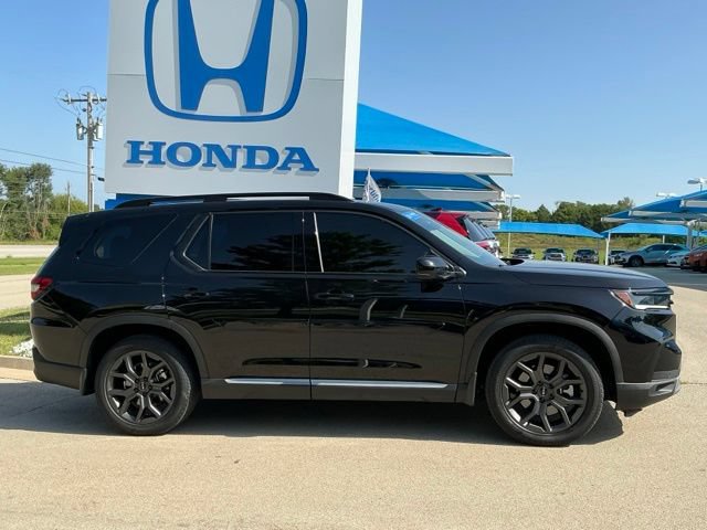 Certified 2024 Honda Pilot Elite image 2