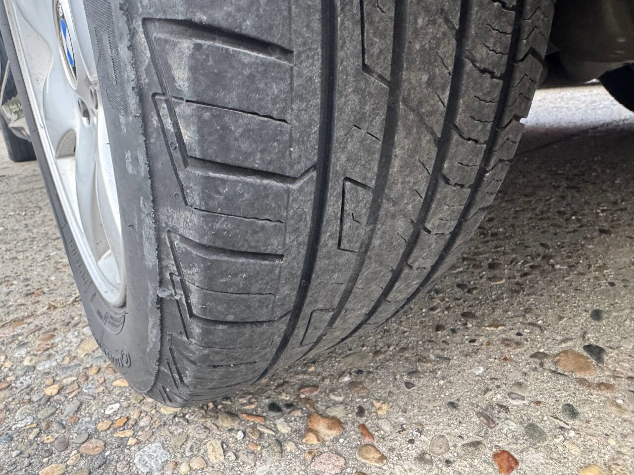 Used 2005 BMW 325i Sedan image 12