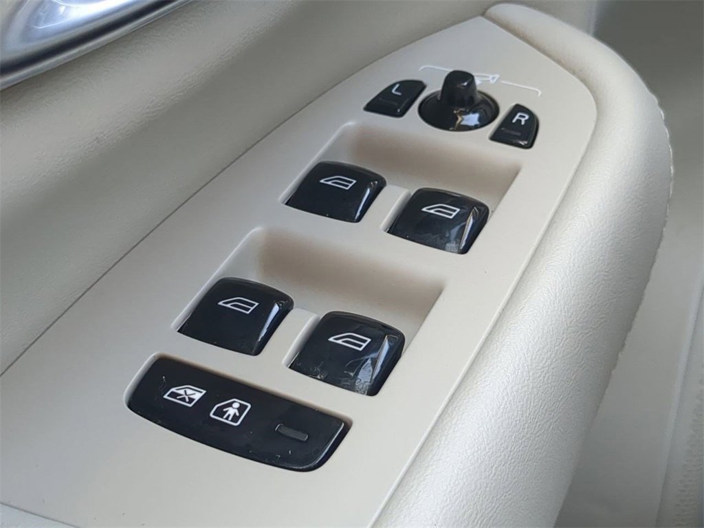 Used 2023 Volvo XC90 T8 Ultimate image 26