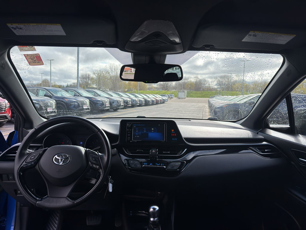 Used 2018 Toyota C-HR XLE FWD image 26