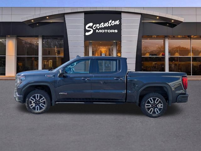 Certified 2022 GMC Sierra 1500 AT4 w/ AT4 Premium Package image 2