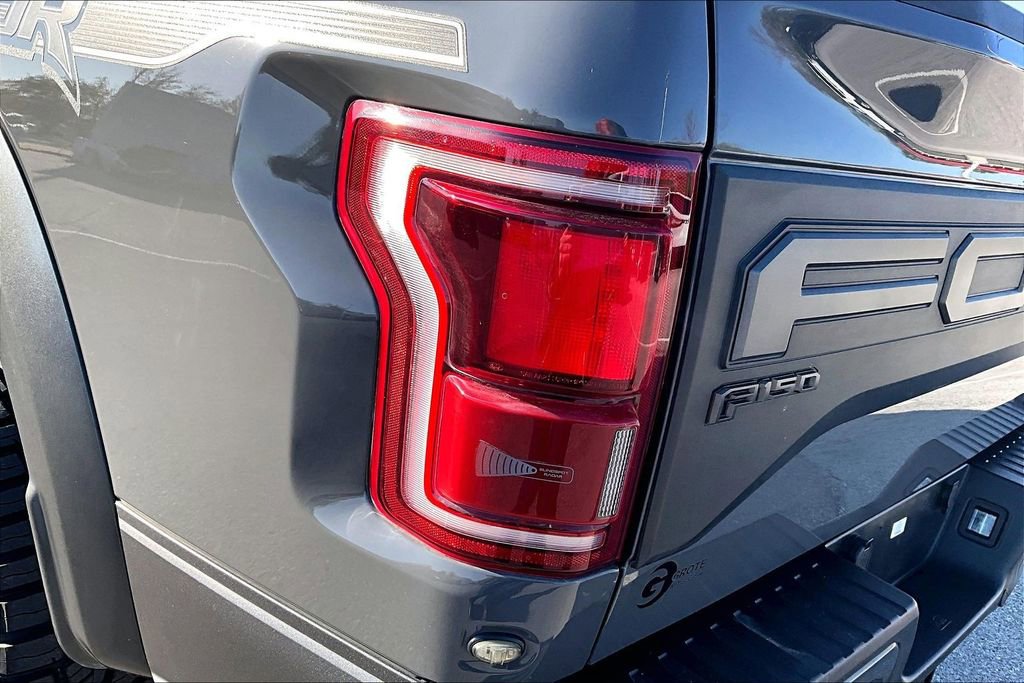 Used 2020 Ford F150 Raptor w/ Equipment Group 802A Luxury AWD/4WD image 32