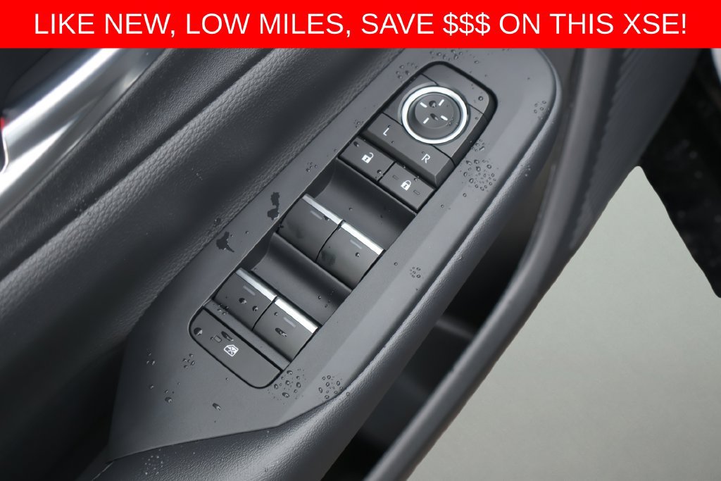 Used 2026 Toyota Prius Plug-In Hybrid FWD image 11