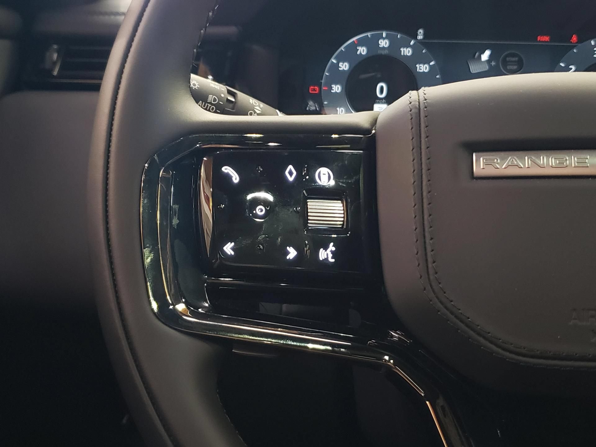 New 2026 Land Rover Range Rover Velar Dynamic SE AWD/4WD image 23