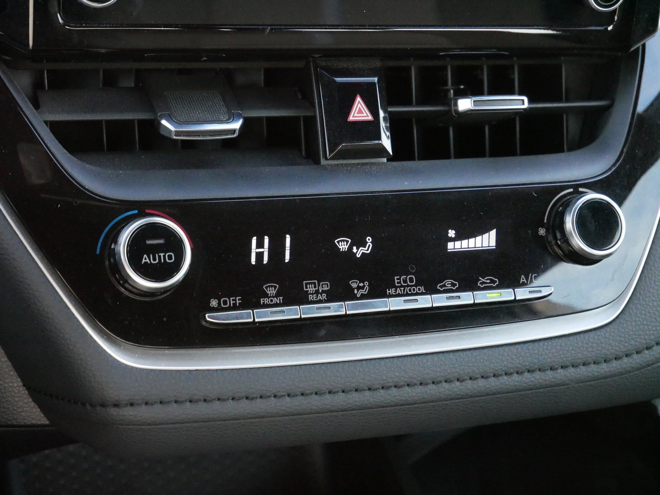 Certified 2020 Toyota Corolla SE image 23