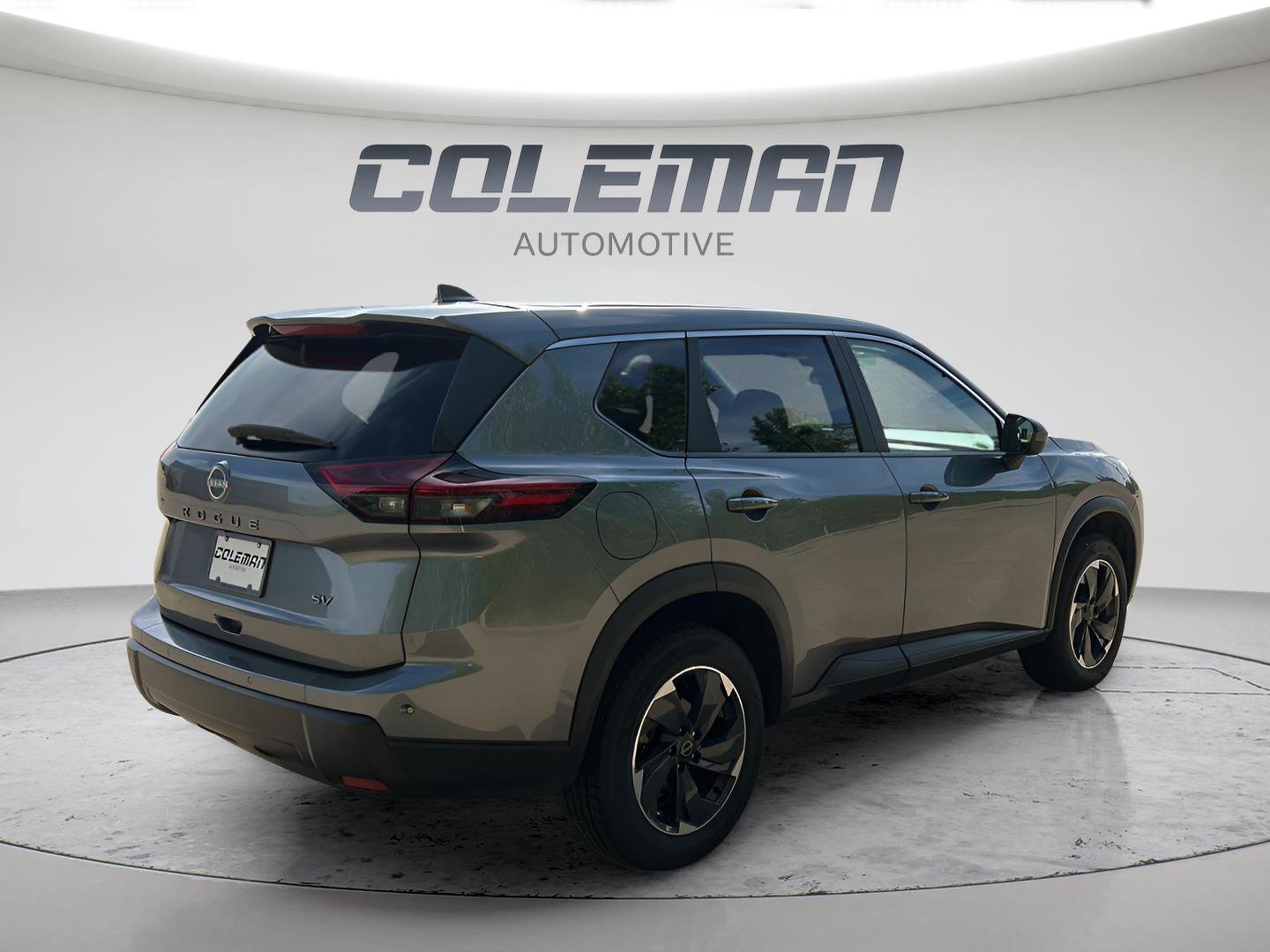 Used 2024 Nissan Rogue SV FWD image 5