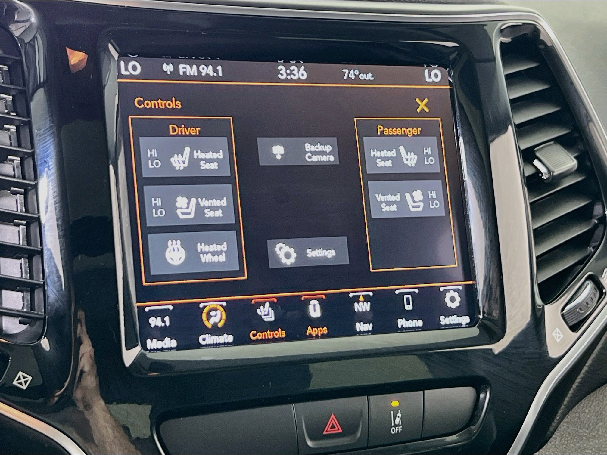 Used 2022 Jeep Cherokee Limited w/ Elite Package image 20