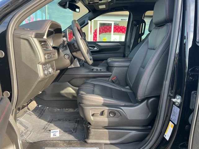 Used 2024 Chevrolet Suburban RST w/ Luxury Package image 14