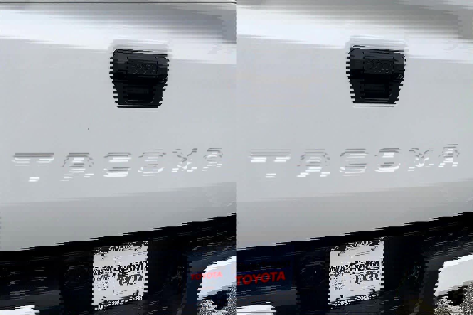 Used 2024 Toyota Tacoma SR5 image 18