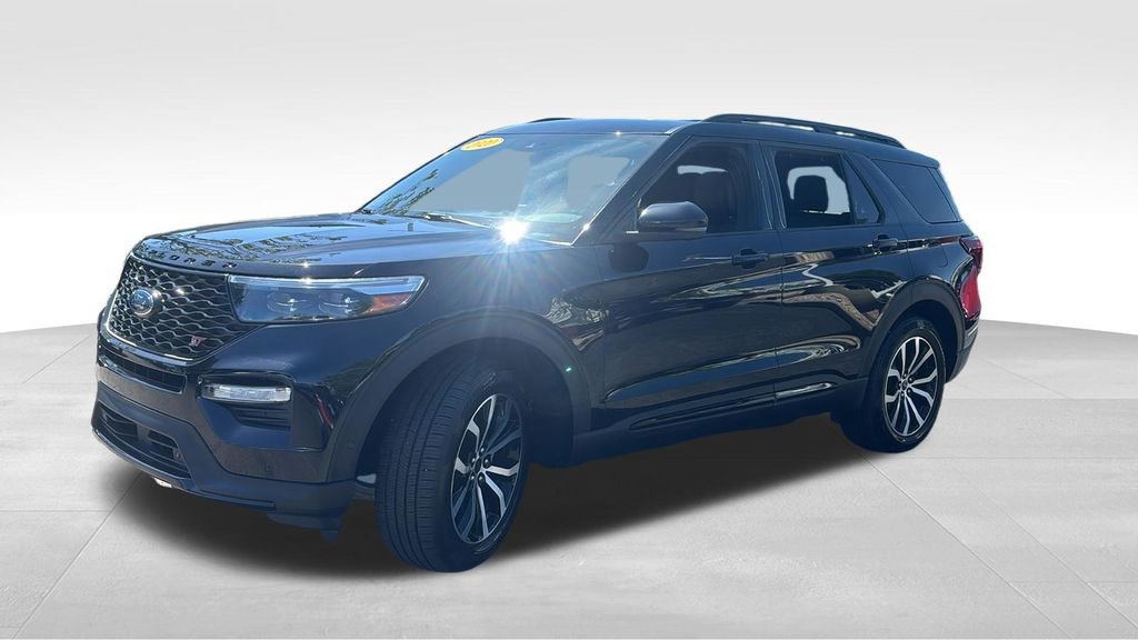Used 2020 Ford Explorer ST w/ Premium Technology Package AWD/4WD image 3