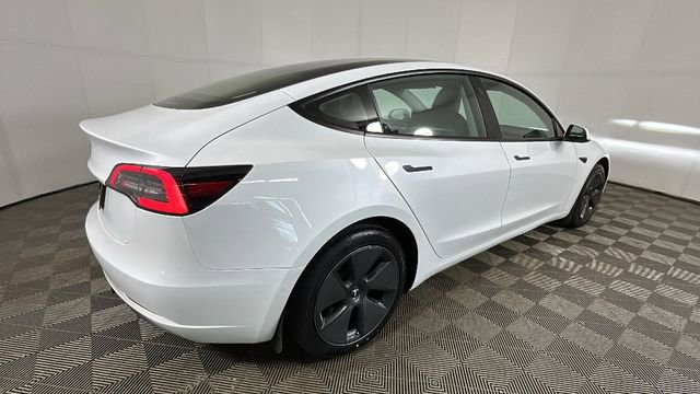 Used 2021 Tesla Model 3 Standard Range Plus RWD image 3