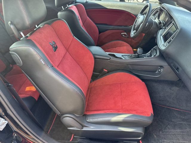 Used 2018 Dodge Challenger R/T Scat Pack RWD image 19