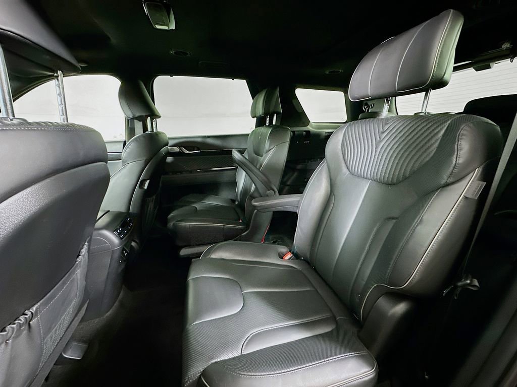 Used 2024 Hyundai Palisade Calligraphy image 15
