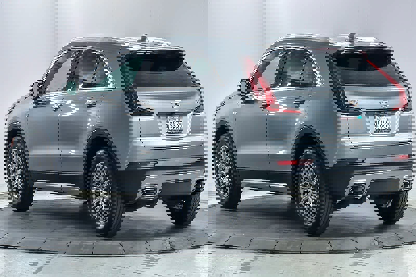 Used 2023 Cadillac XT4 Premium Luxury image 6