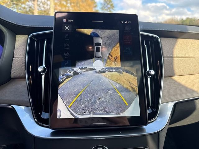 Used 2026 Volvo XC90 B5 Plus w/ Protection Package Premier image 26