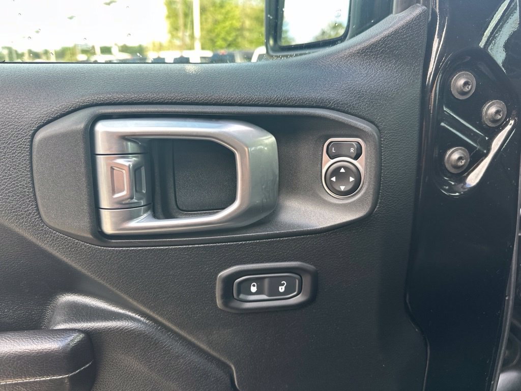 Used 2020 Jeep Wrangler Sport AWD/4WD image 14