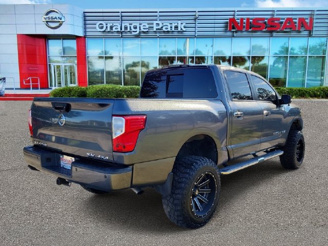 Used 2019 Nissan Titan SV w/ SV Convenience Package AWD/4WD image 2
