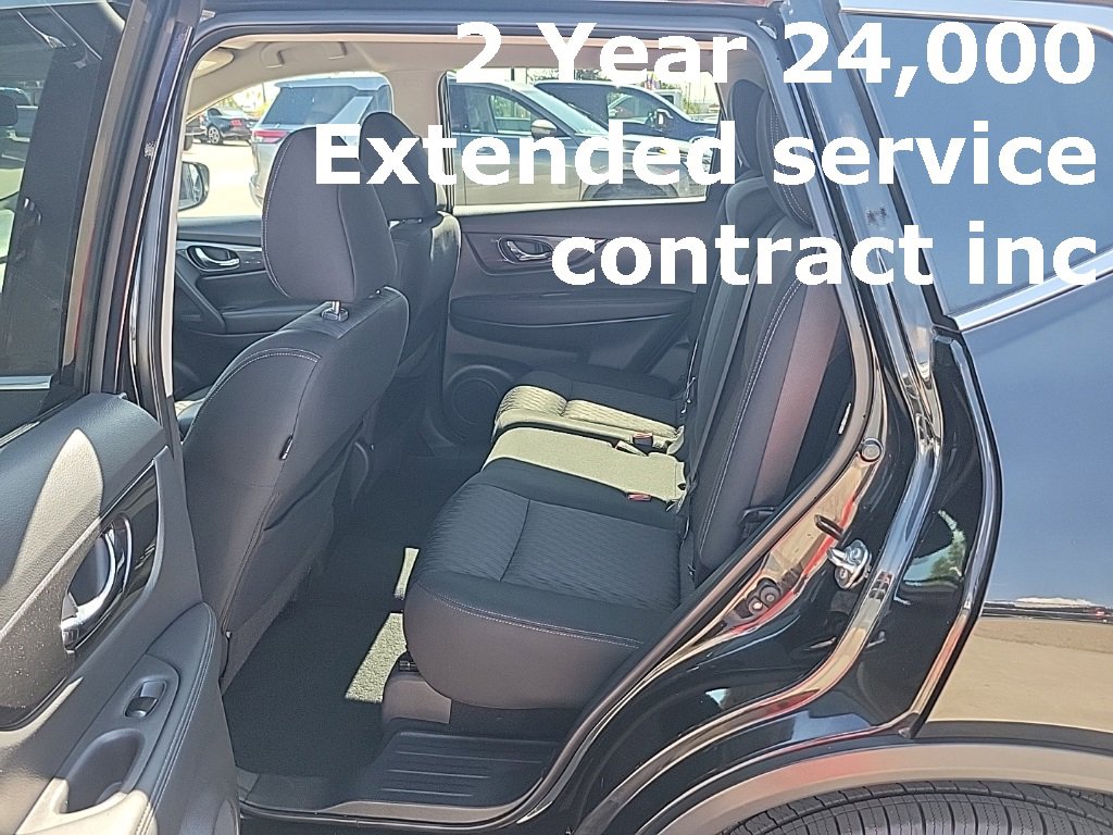 Used 2019 Nissan Rogue SV image 12