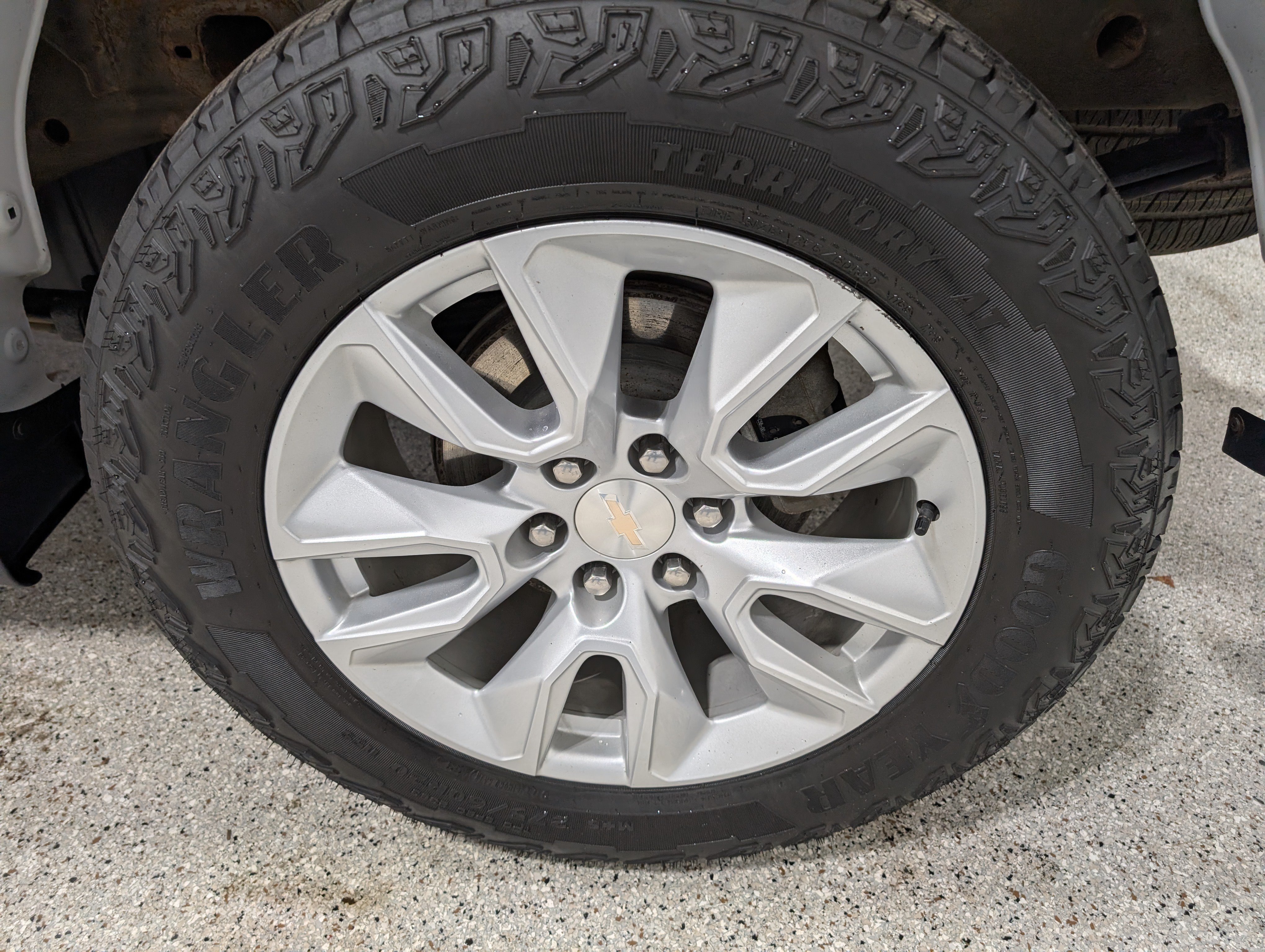 Used 2024 Chevrolet Silverado 1500 Custom AWD/4WD image 10