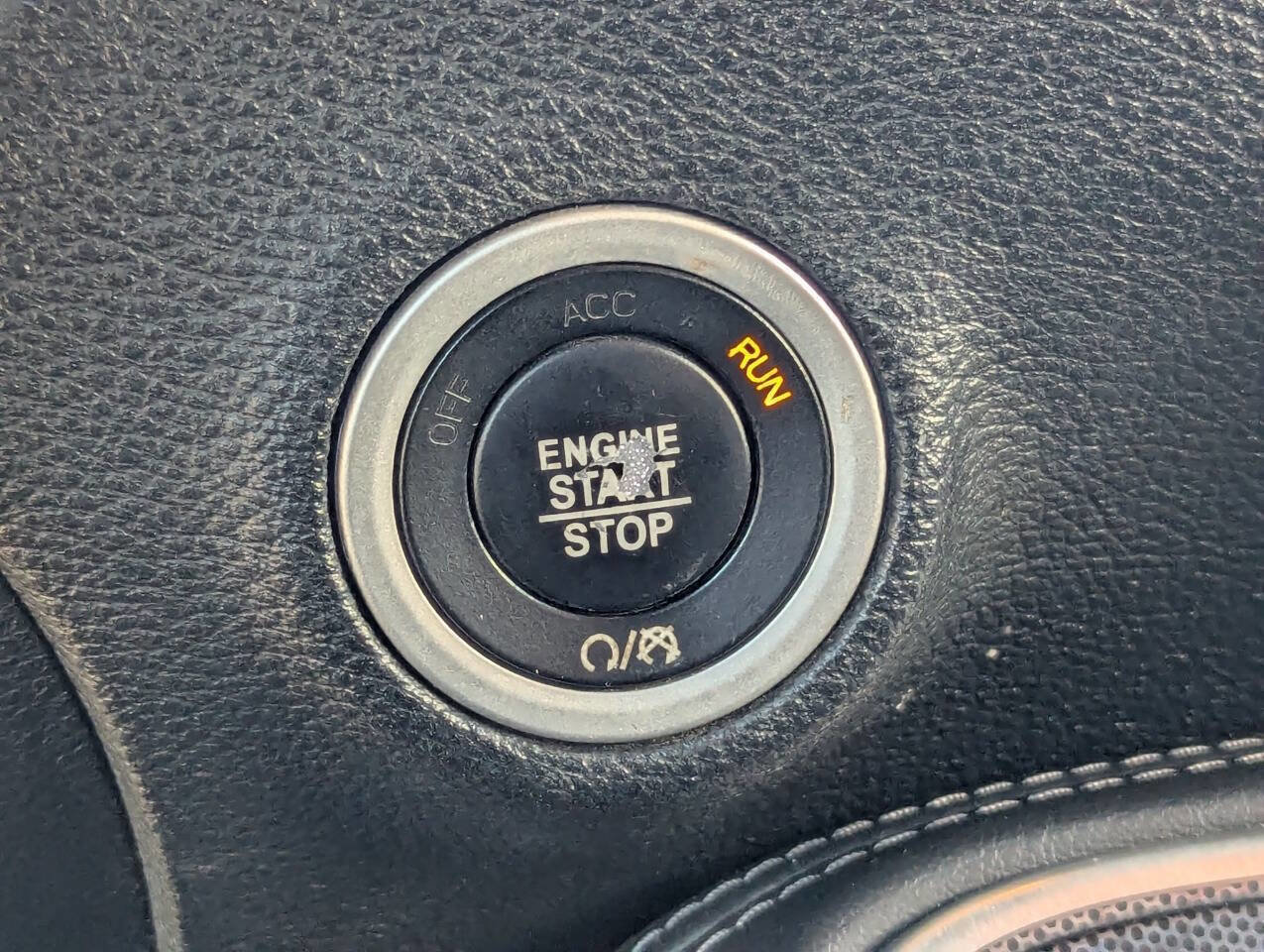 Used 2016 Dodge Challenger SXT Plus image 32