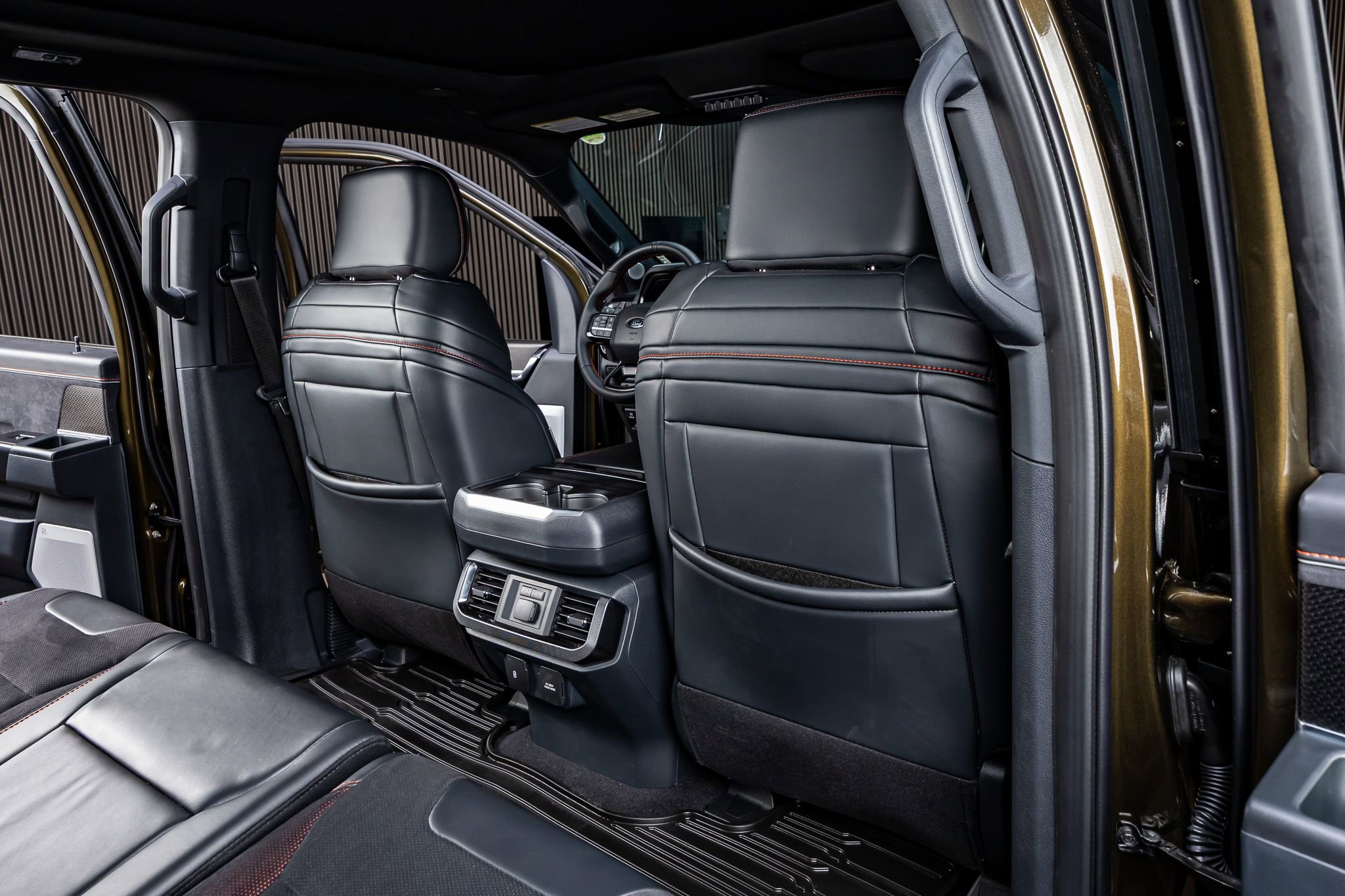 Used 2025 Ford F150 Raptor w/ Equipment Group 803A Raptor R image 32