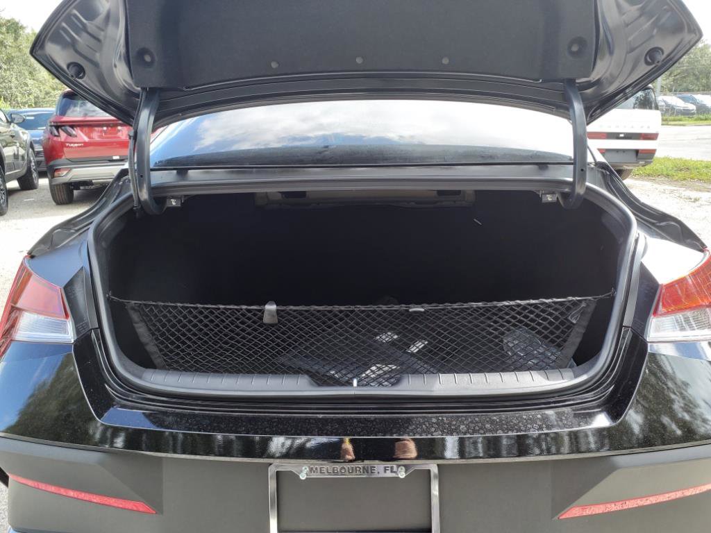 Used 2025 Hyundai Elantra Sport image 7