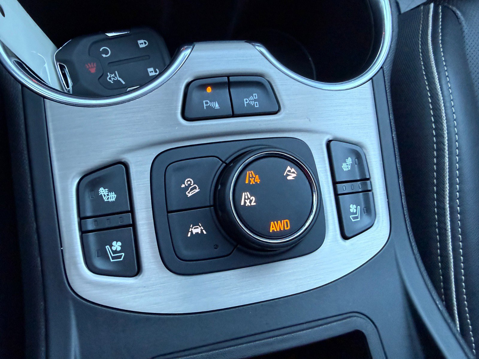 Used 2018 GMC Terrain Denali w/ LPO, 'HIT The Road' Package image 39