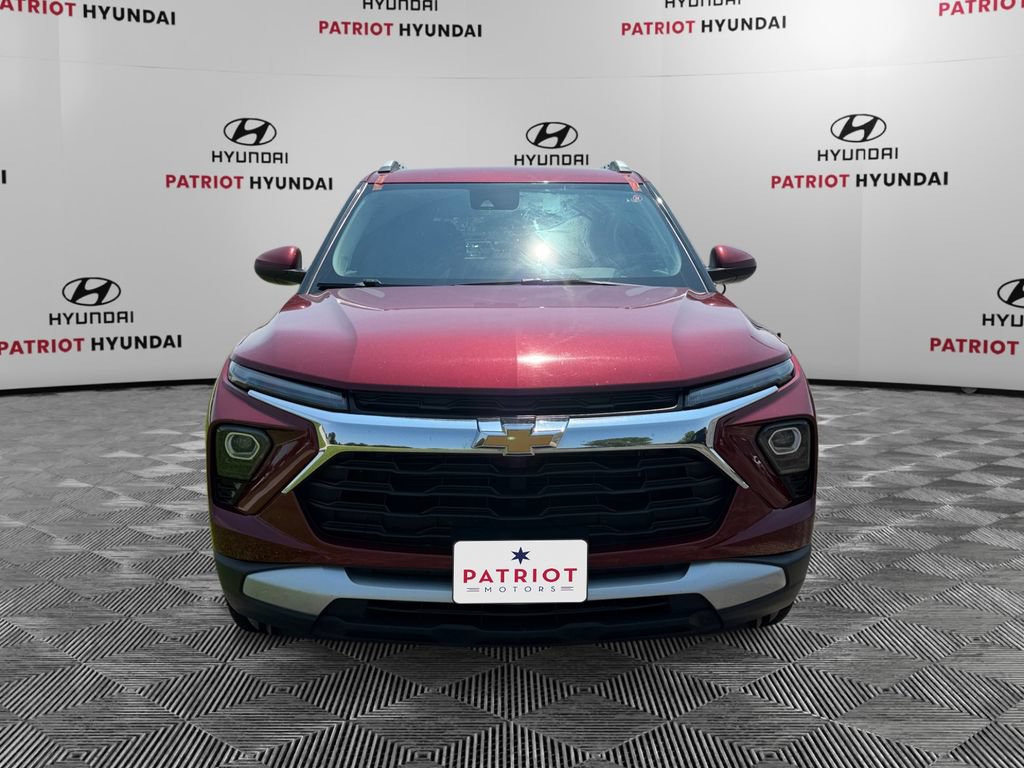 Used 2025 Chevrolet TrailBlazer LT AWD/4WD image 8