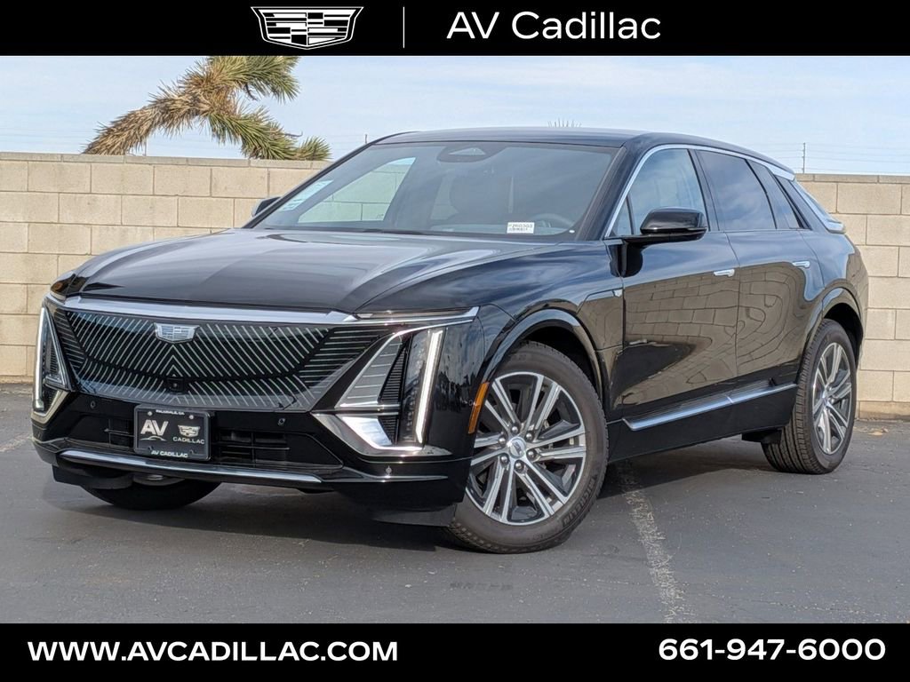 New 2026 Cadillac Lyriq Luxury RWD image 1