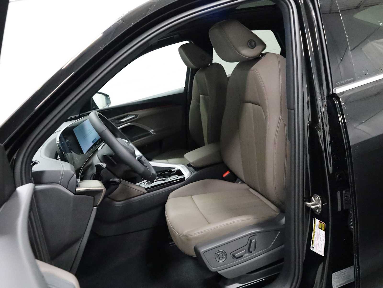 New 2026 Audi Q5 Premium AWD/4WD image 2