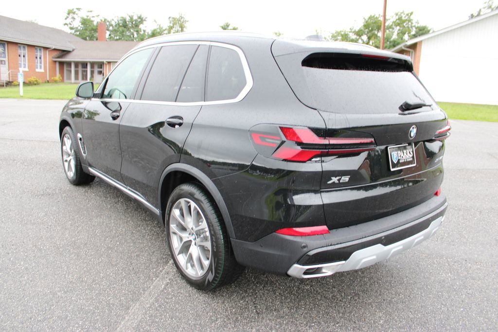New 2026 BMW X5 xDrive40i w/ Climate Comfort Package image 6
