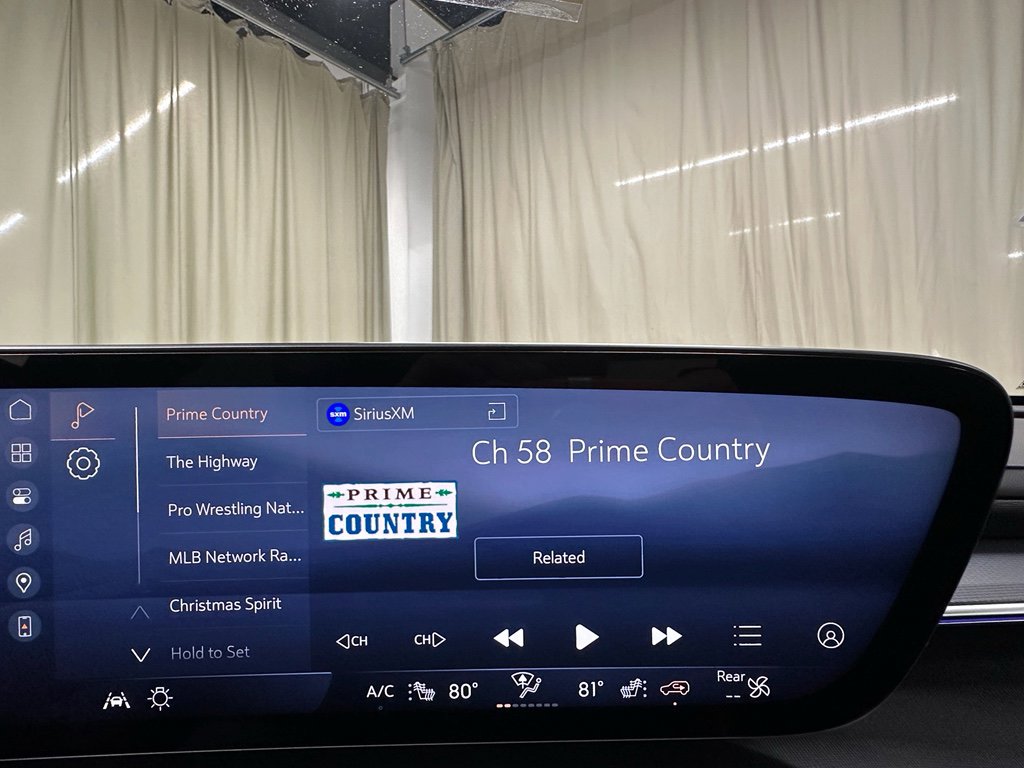 Used 2025 Buick Enclave Sport Touring image 37