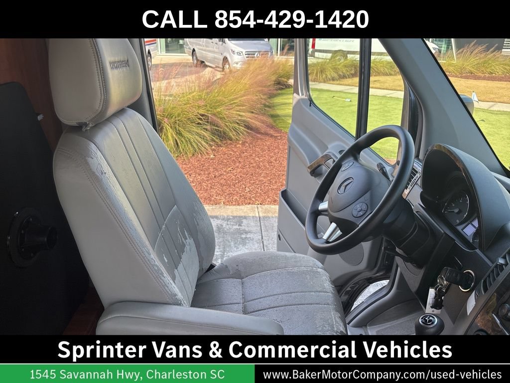 Used 2016 Mercedes-Benz Sprinter 3500 image 61