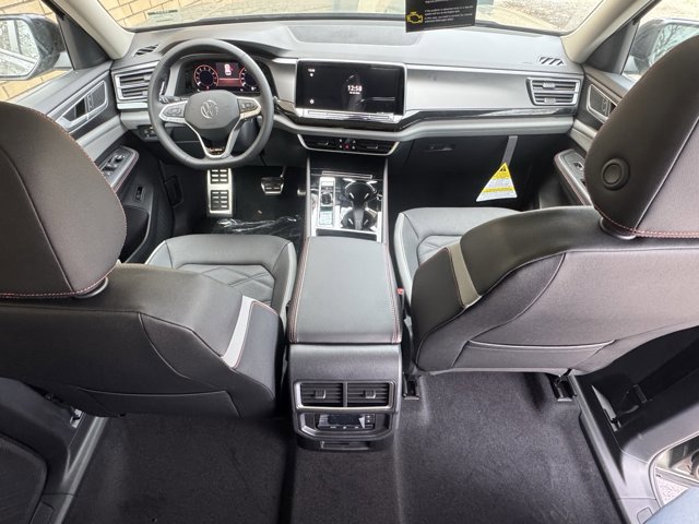 New 2026 Volkswagen Atlas Peak Edition image 9