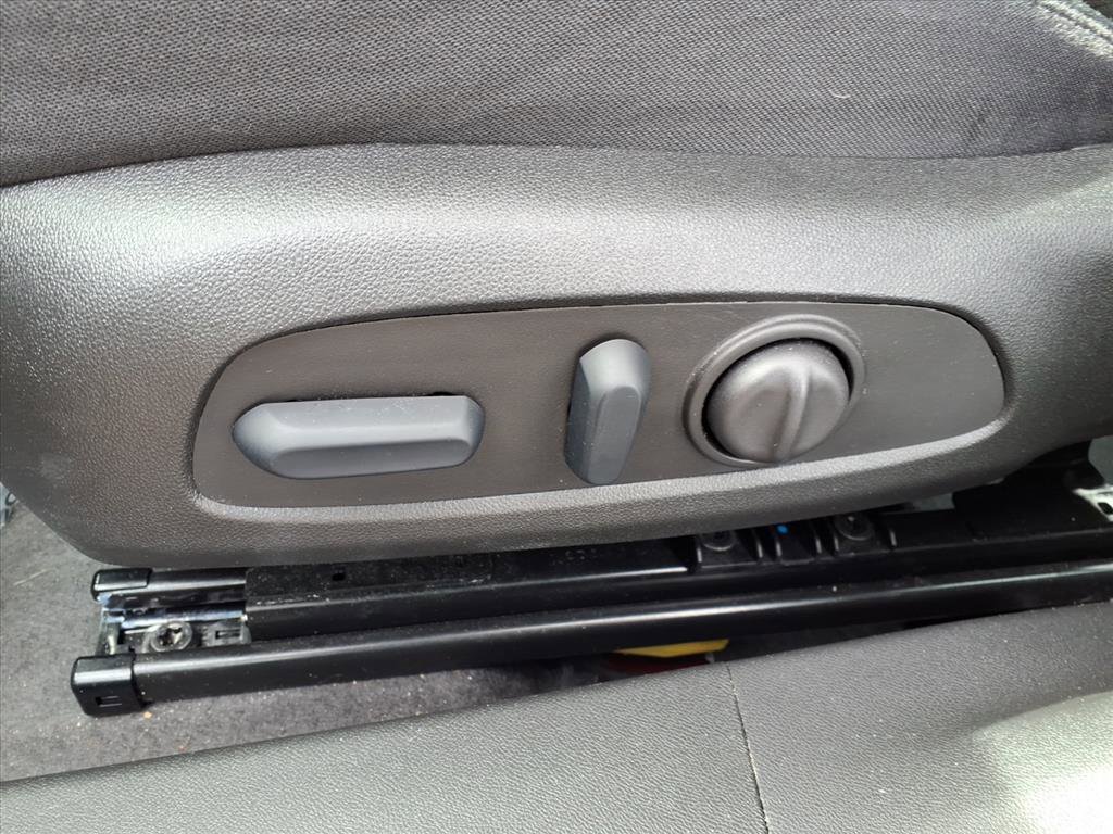 Used 2024 Chevrolet Malibu LT FWD image 24