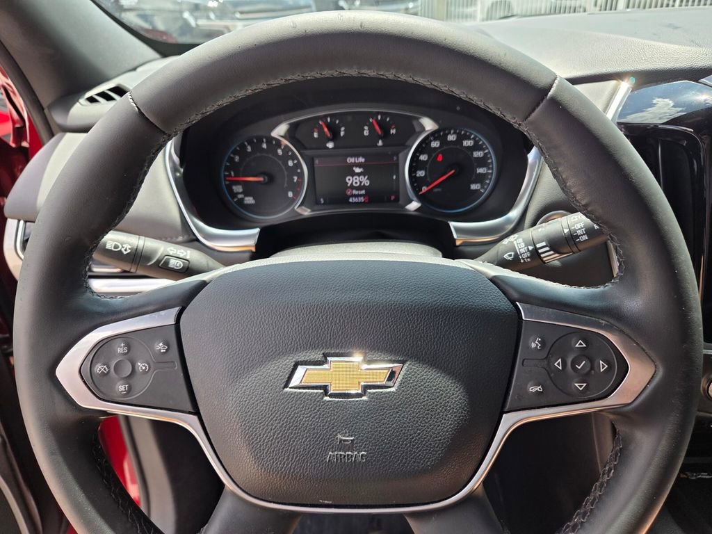 Certified 2023 Chevrolet Traverse LT FWD image 29