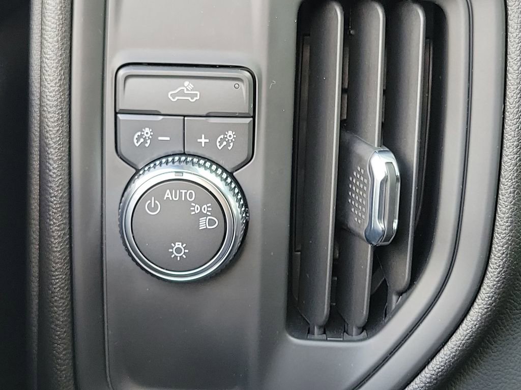 Used 2026 GMC Sierra 1500 Pro w/ Graphite Edition image 17