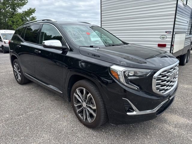 Used 2019 GMC Terrain Denali w/ Driver Alert Package II FWD image 8