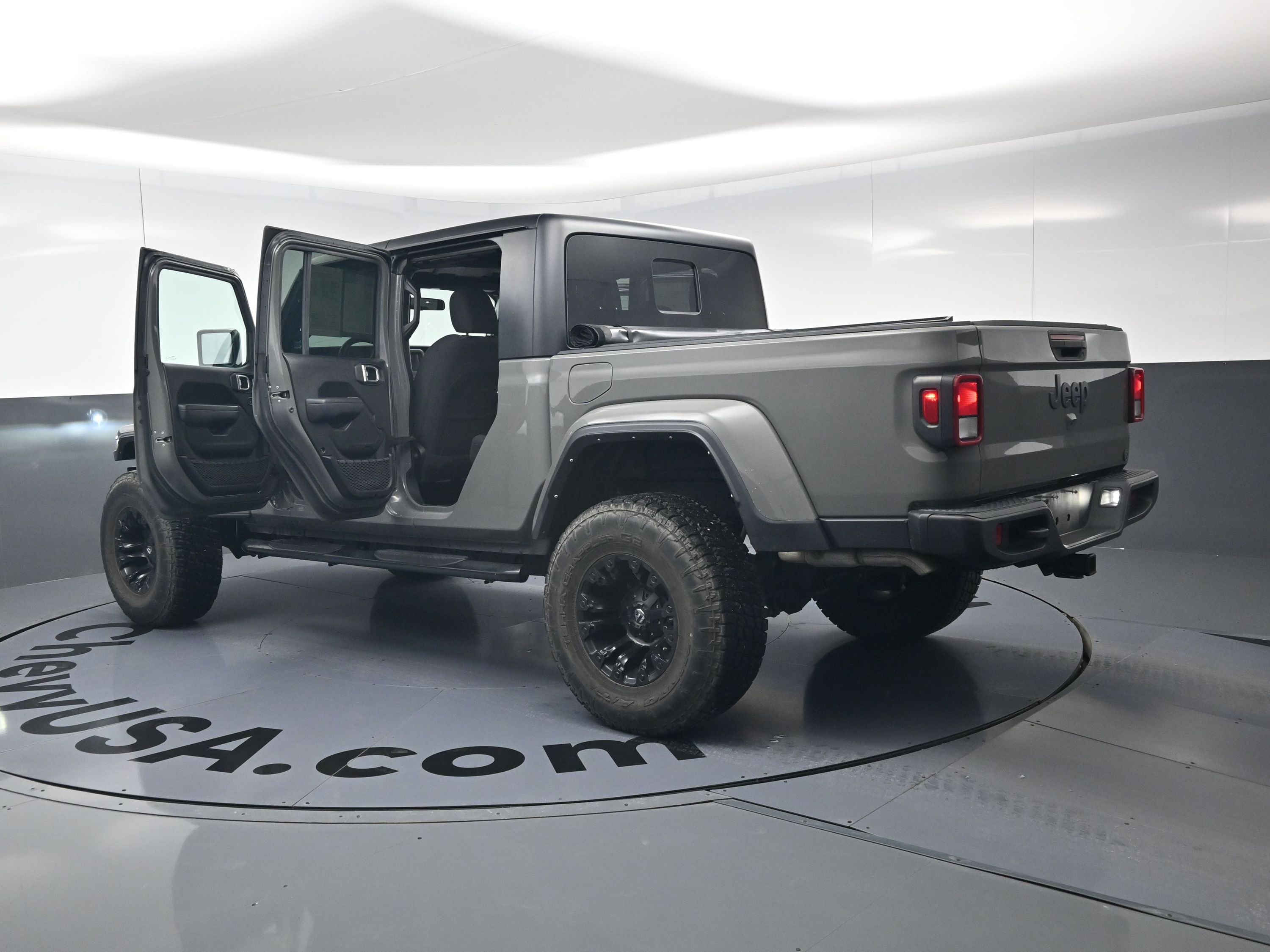 Used 2022 Jeep Gladiator Sport image 19