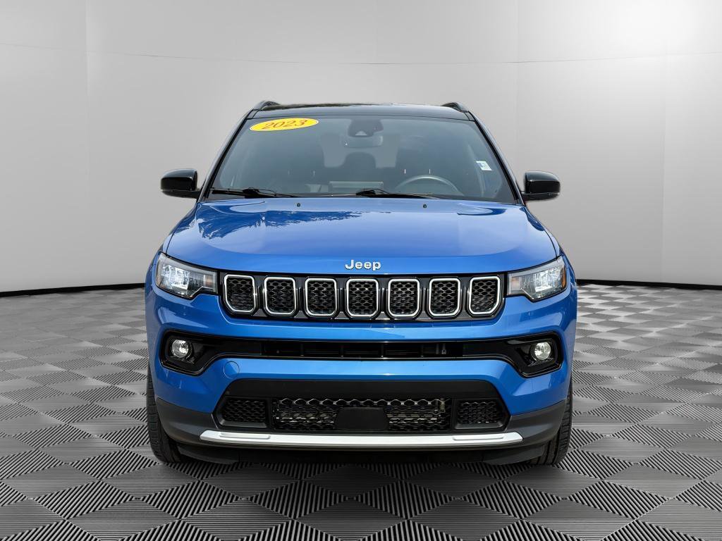 Used 2023 Jeep Compass Limited image 9