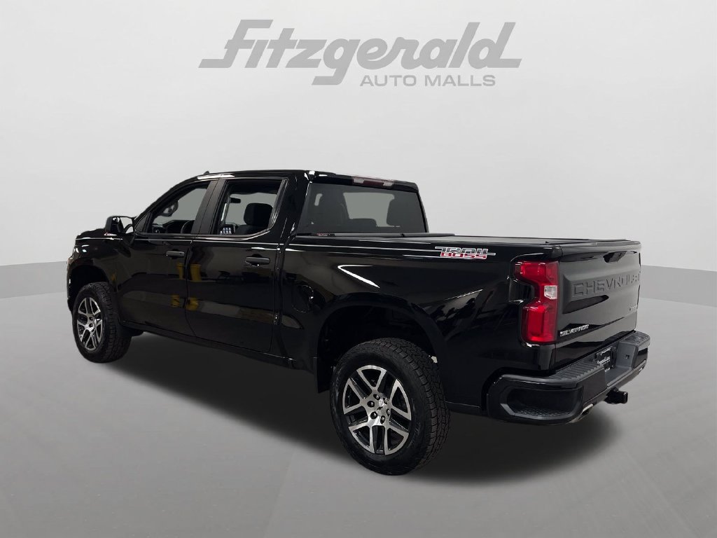 Used 2020 Chevrolet Silverado 1500 Custom Trail Boss w/ Custom Convenience Package AWD/4WD image 3
