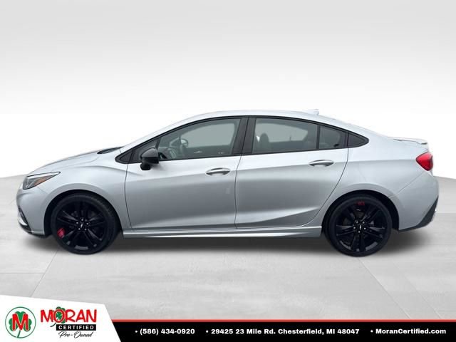 Used 2017 Chevrolet Cruze LT w/ Convenience Package FWD image 2