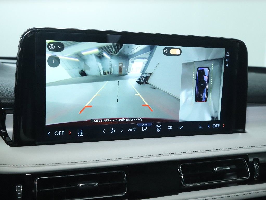 Certified 2025 Lincoln Aviator Reserve w/ Equipment Group 201A image 29