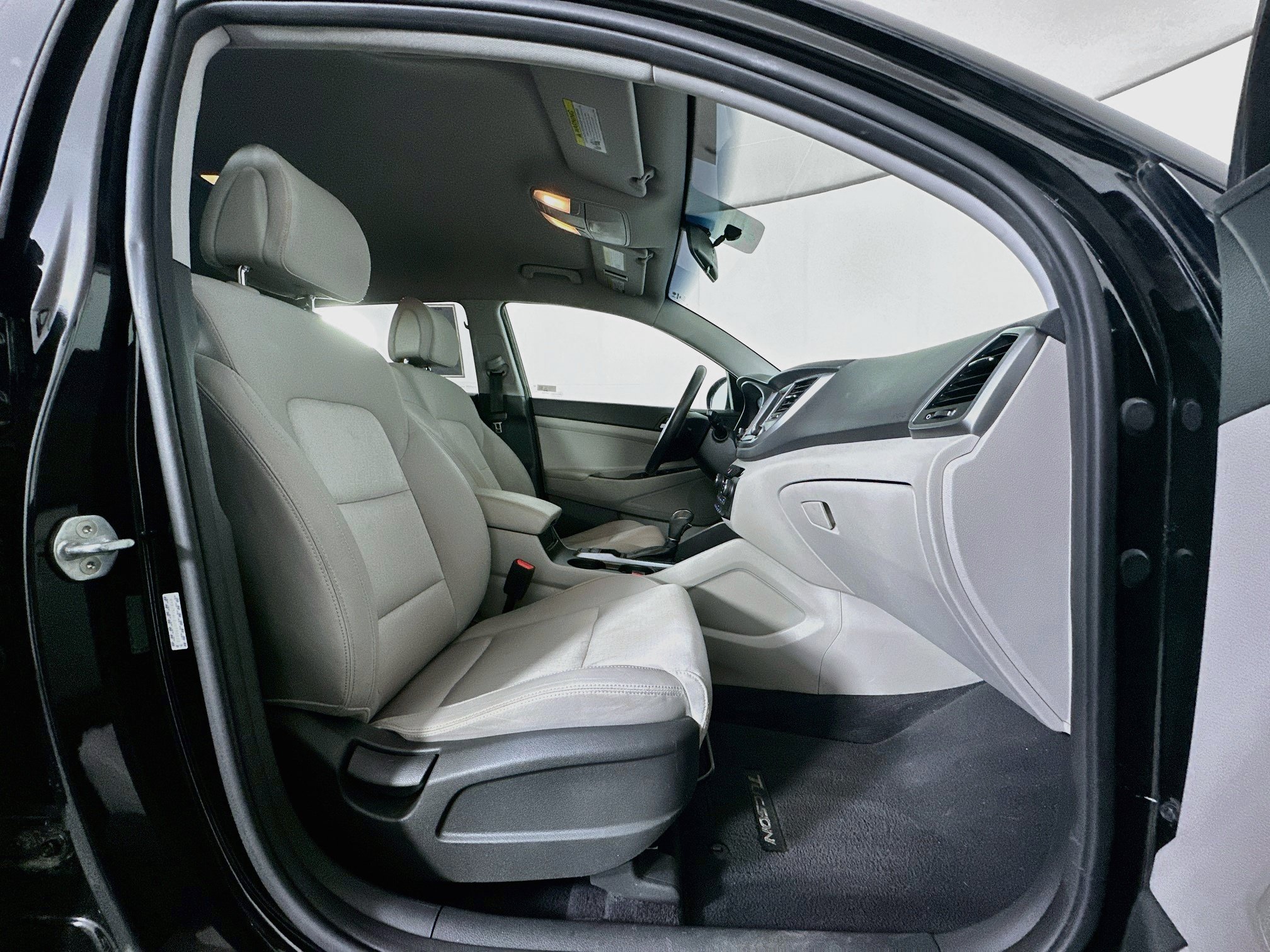Used 2018 Hyundai Tucson Sport AWD/4WD image 32