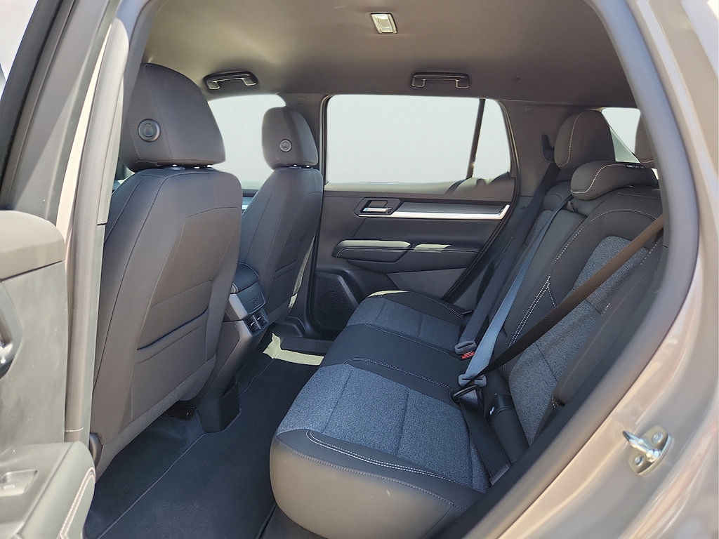 New 2027 GMC Terrain Elevation FWD image 15