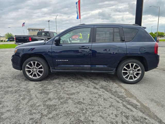 Used 2017 Jeep Compass High Altitude AWD/4WD image 6