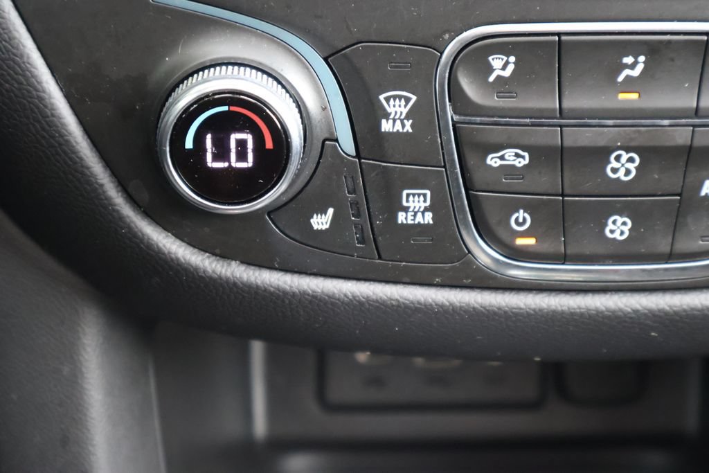 Used 2023 Chevrolet Equinox LT AWD/4WD image 20