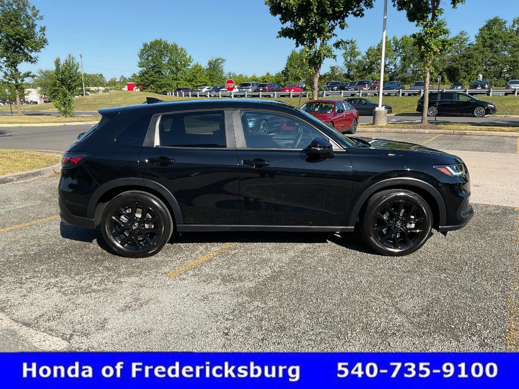Certified 2025 Honda HR-V Sport image 7